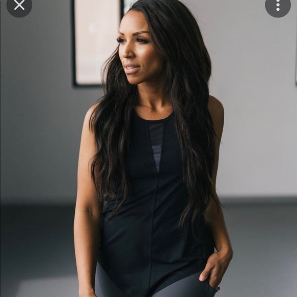 ZYIA Black effortless tank - long Size Lg NWT - Picture 1 of 4